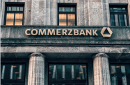 UniCredit pove�ao udio u Commerzbanku na 34 posto