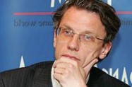 Vuj�i� se odmi�e od Vlade i ne da rezerve za konverziju franka