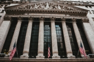 WALL STREET: Kriza na Bliskom istoku pritisnula indekse