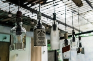 Jim Beam zaustavlja proizvodnju u glavnoj destileriji zbog rasta zaliha burbona
