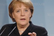 Merkel podr�ava ubla�avanje gr�kog duga, ne i otpis