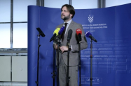 Financijsku pismenost ′uvesti što je moguće ranije′ u školski sustav