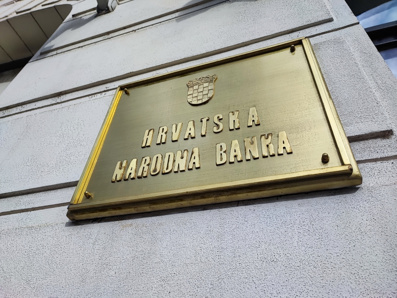 Restriktivnija monetarna politika ESB-a za smanjenje inflacije i u Hrvatskoj Restriktivnija monetarna politika ESB-a za smanjenje inflacije i u Hrvatskoj