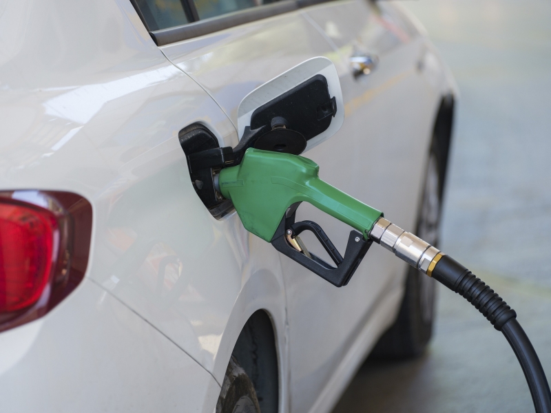 Ina i Petrol uveli ograni�enje to�enja do 300 litara goriva