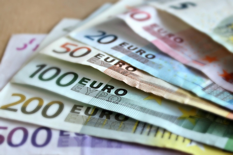 Prosje�na pla�a u srpnju 1.540 eura, jedan posto manja nego u lipnju