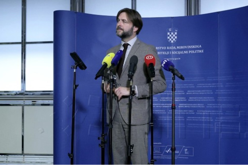 Financijsku pismenost ′uvesti �to je mogu�e ranije′ u �kolski sustav