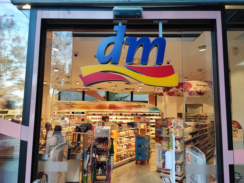 DM-drogerie markt i IKEA najpo�eljniji poslodavci u trgovini