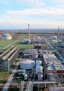 Kinezi zainteresirani za Dinu i kutinsku Petrokemiju